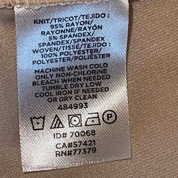 Ann Taylor Petite Long Sleeve Pullover Minimalist Blouse Nude/Tan Size Small Pet - Picture 6 of 8